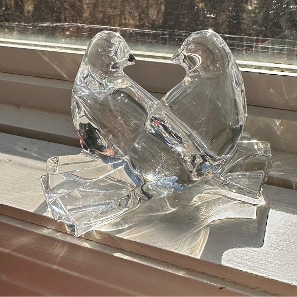Baccarat Crystal Loving Doves - Picture 2 of 9